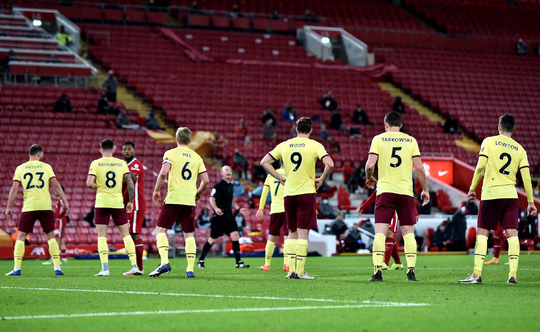 还巧妙地在 还巧妙地在